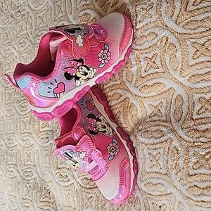 Pink Minnie mouse light up shoes